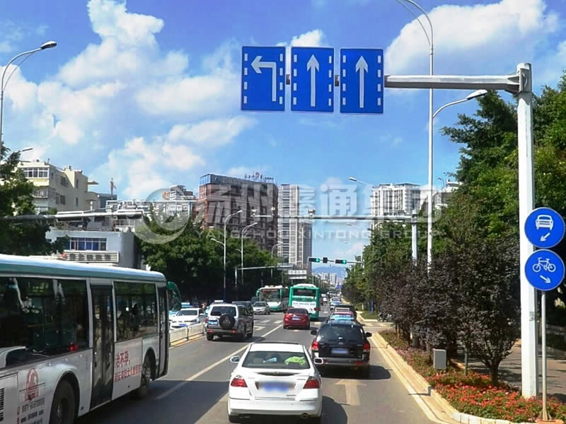 BZG-007，交通標(biāo)志桿，分道標(biāo)志桿