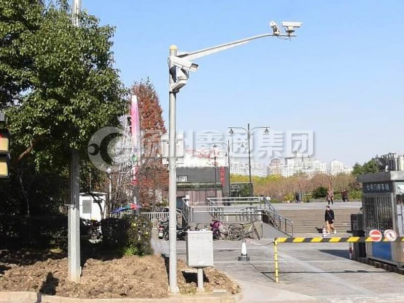 DJG-024，電子警察桿，治安監(jiān)控桿