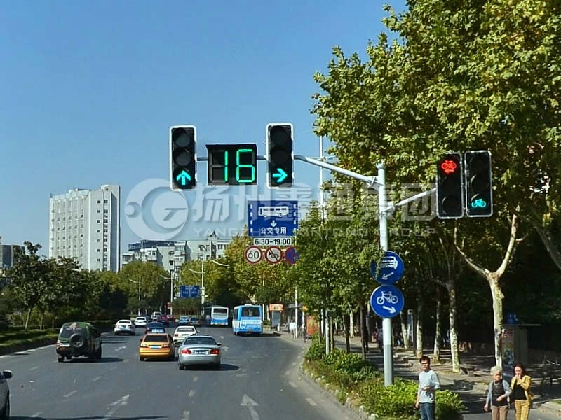 XHDG-039，燕翅信號(hào)燈桿，南京信號(hào)燈桿