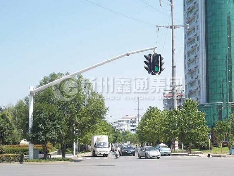 XHDG-047，吊籠式信號燈桿